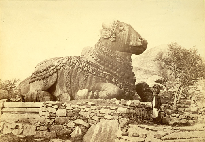 Nandi the bull, Śiva's gatekeeper